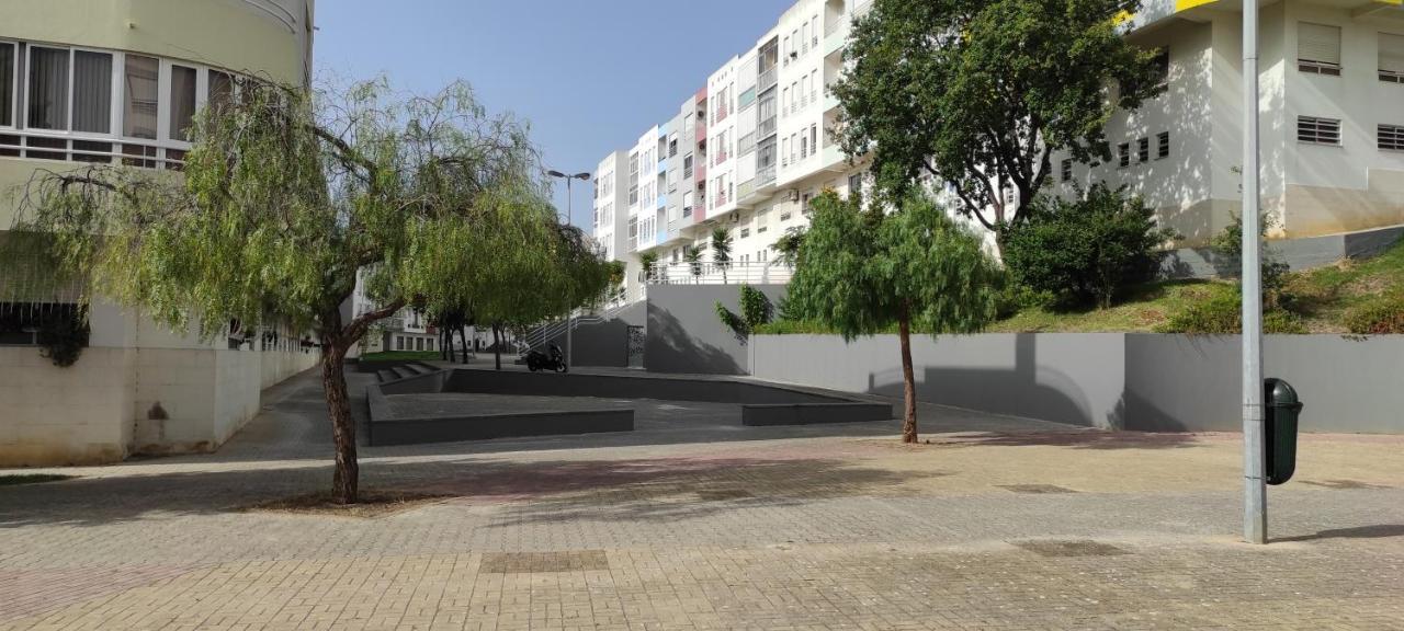 Guest House Patrocinio Corroios Buitenkant foto