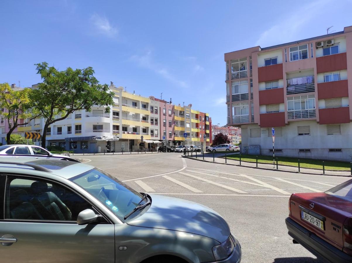 Guest House Patrocinio Corroios Buitenkant foto