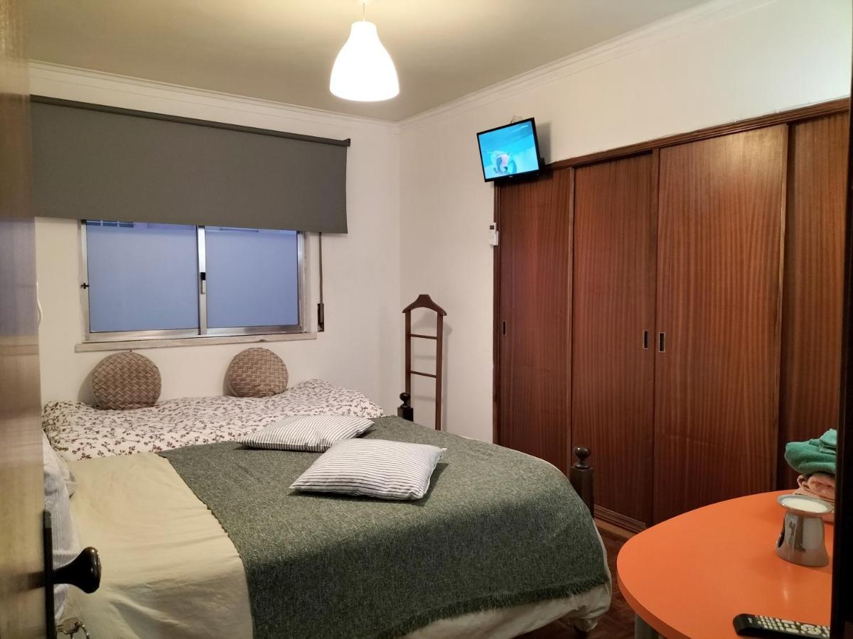Guest House Patrocinio Corroios Buitenkant foto